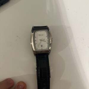 Men's vintage Kenneth Cole Reaction series watch....